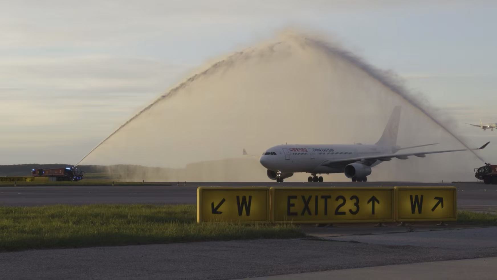 002fb99750b6b16a2a70d3fee32ab0be